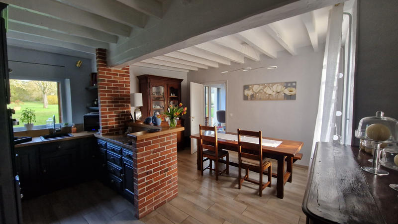 Maison - 200 m² - 9 pièces