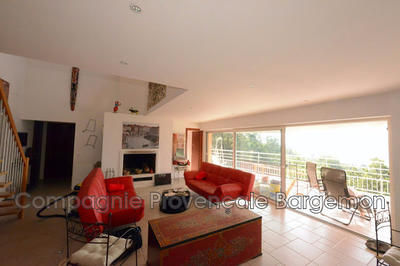 Villa - 180 m² - 7 pièces