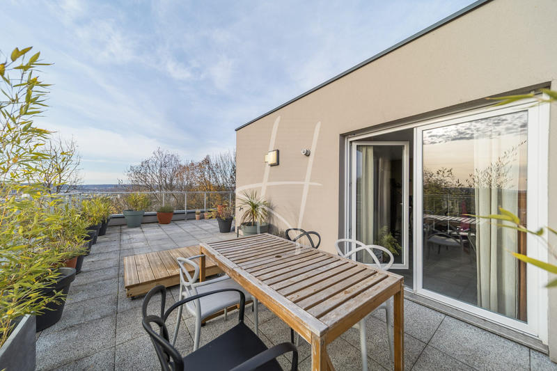 Appartement - 84 m² - 5 pièces