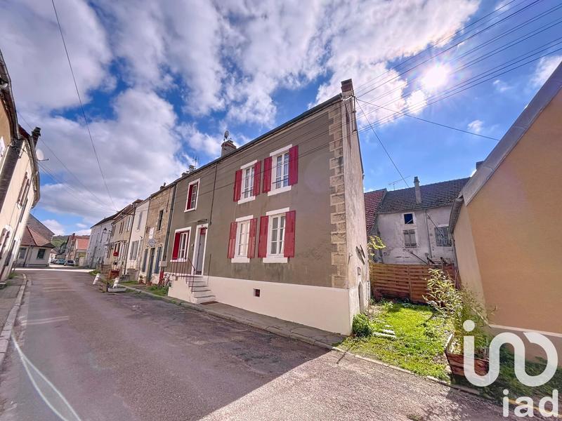 Maison de village - 88 m² - 3 pièces