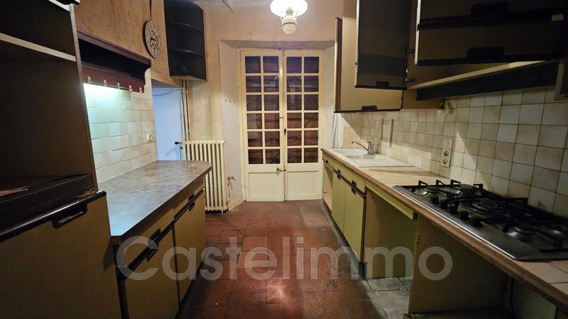 Maison - 210 m² - 6 pièces