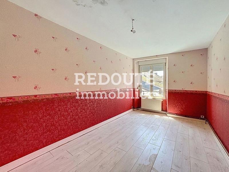 Maison - 228 m² - 8 pièces