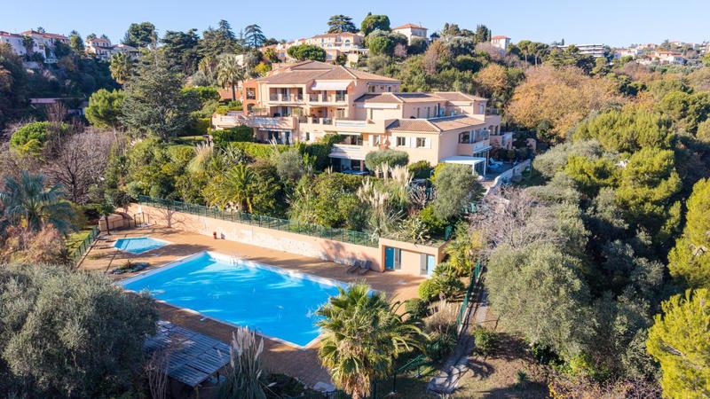 Appartement - 79 m² - 3 pièces