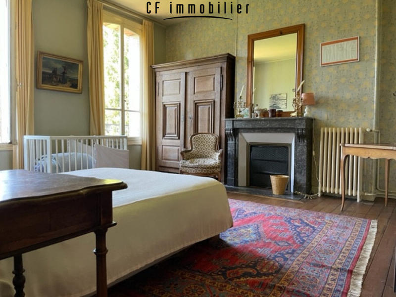 Maison - 316 m² - 10 pièces