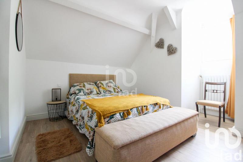 Maison - 200 m² - 6 pièces