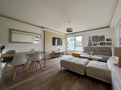 Appartement - 81 m² - 4 pièces