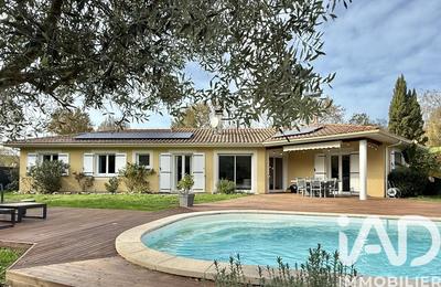 Maison - 153 m² - 8 pièces