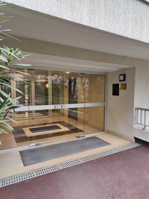 Eléonore Ternet Ostéopathe Courbevoie