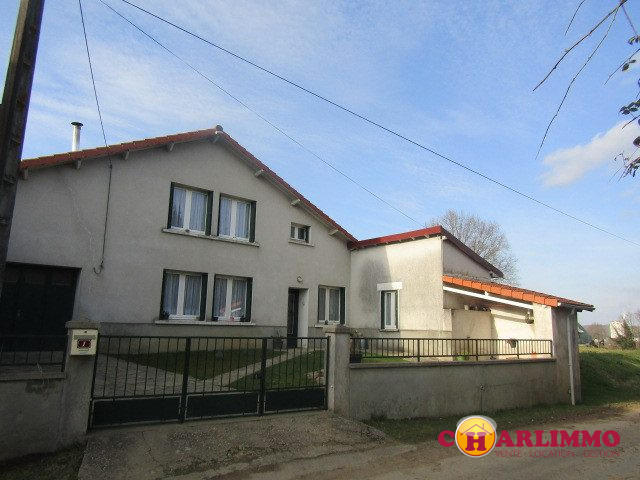 Maison traditionnelle - 138 m² - 5 pièces
