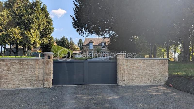 Maison en pierre - 111 m² - 5 pièces