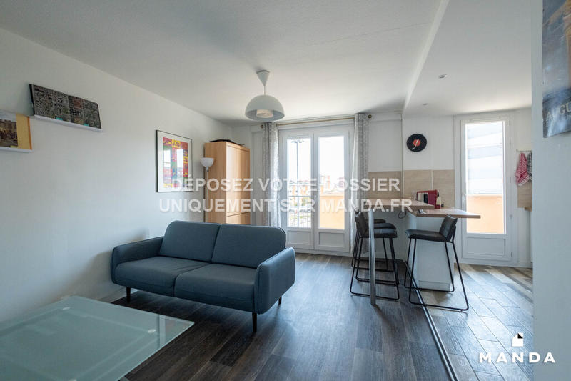 Chambre - 12 m² - 4 pièces