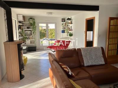 Villa - 180 m² - 8 pièces