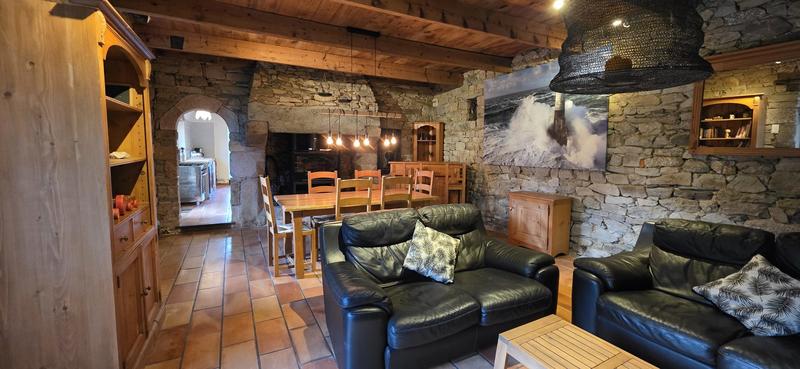 Maison - 200 m² - 9 pièces