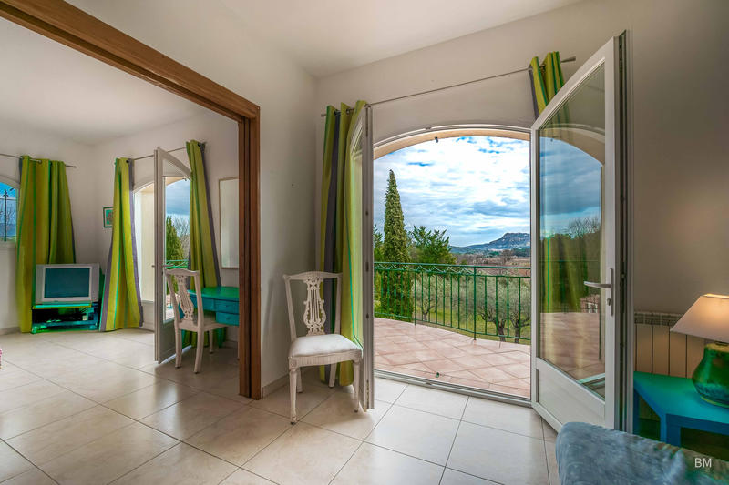 Propriété - 170 m² - 5 pièces