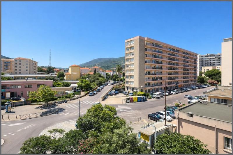 Appartement - 83 m² - 3 pièces