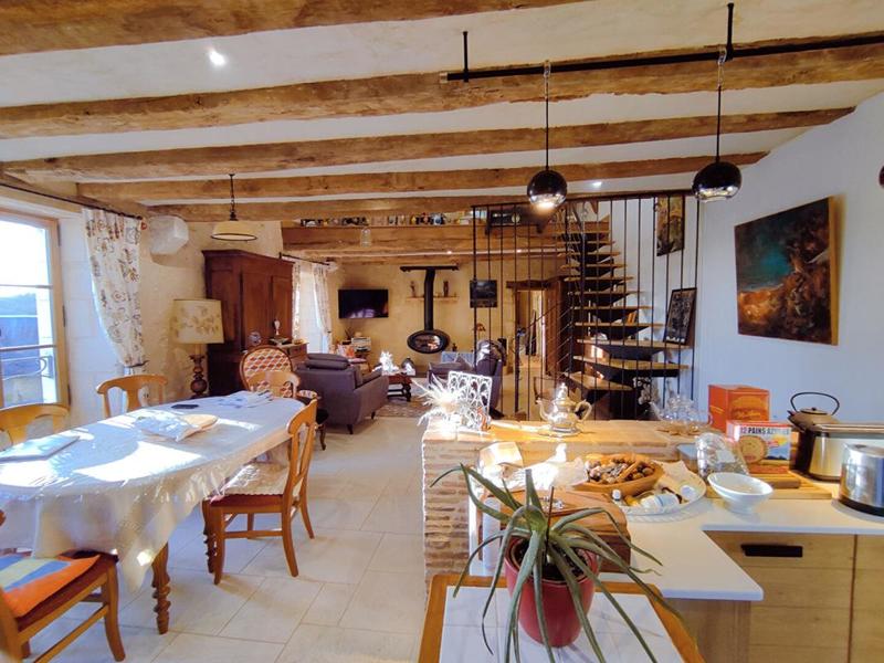 Propriété - 220 m² - 8 pièces