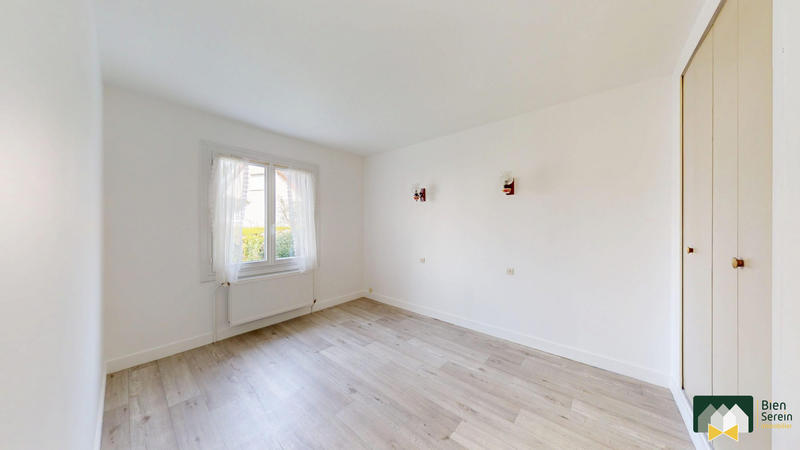 Maison - 95 m² - 5 pièces