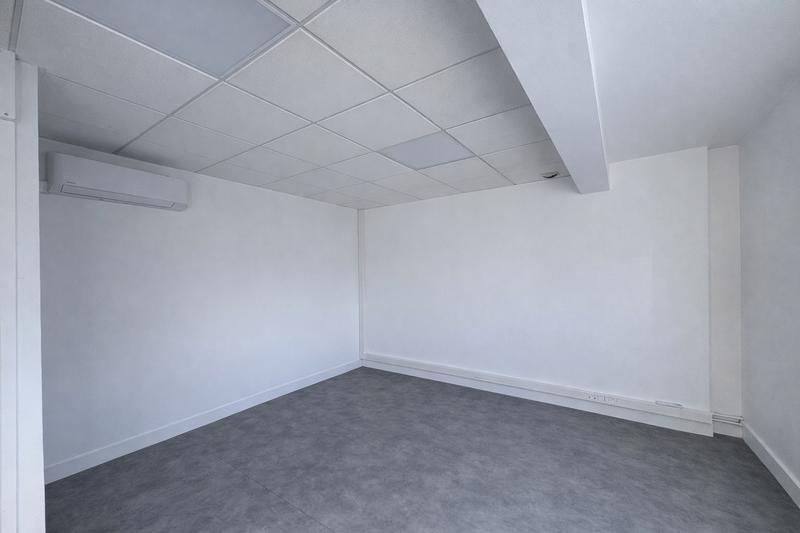 Bureau - 78 m²