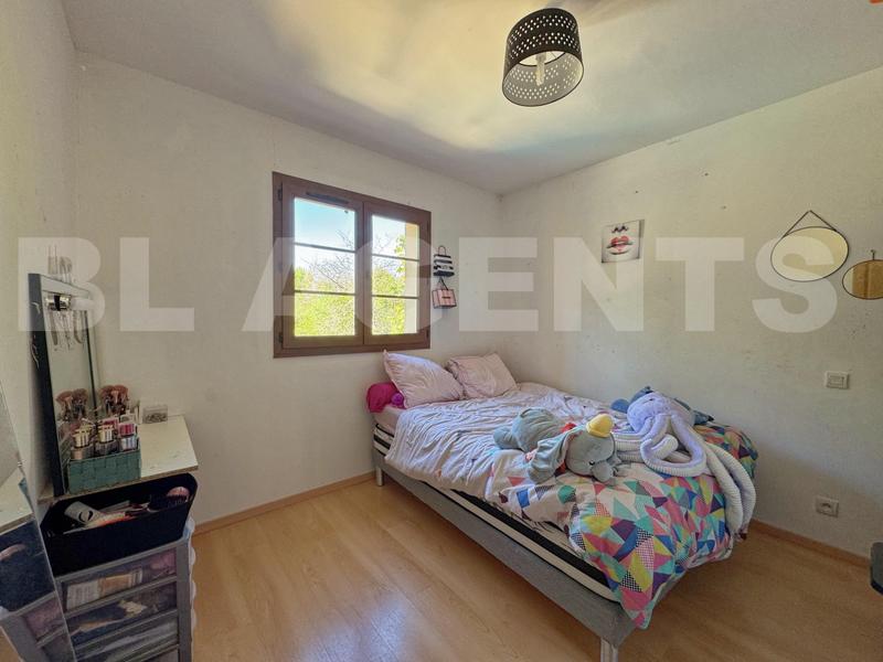 Maison - 243 m² - 8 pièces