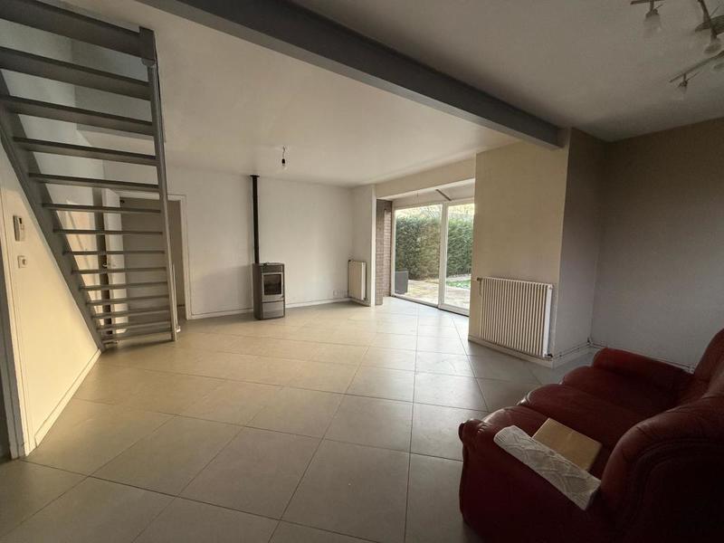 Maison - 90 m² - 5 pièces