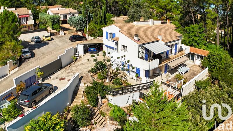 Maison - 141 m² - 5 pièces