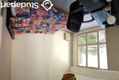 Chambre - 13 m² - 1 pièce