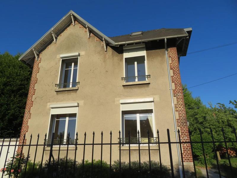 Maison - 92 m² - 4 pièces
