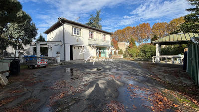 Maison - 100 m² - 6 pièces