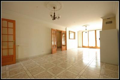 Maison traditionnelle - 200 m² - 6 pièces