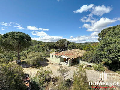 Maison - 92 m² - 3 pièces