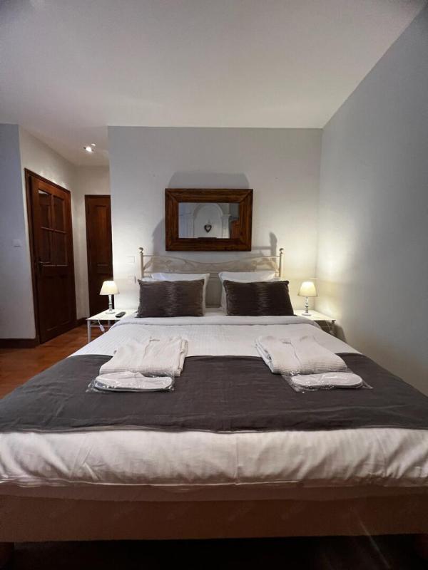 Maison - 399 m² - 11 pièces