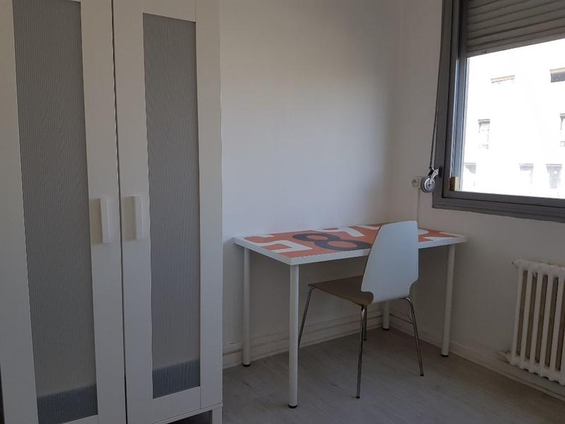 Appartement - 92 m² - 5 pièces