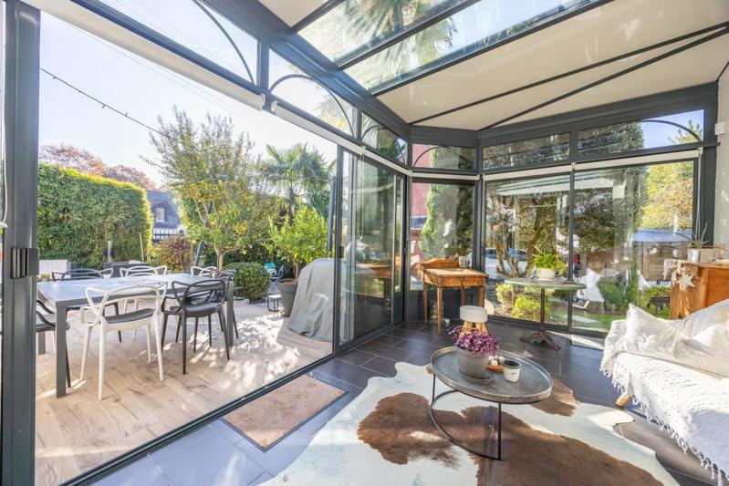 Maison - 182 m² - 7 pièces