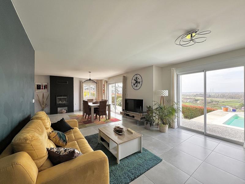 Maison - 125 m² - 5 pièces