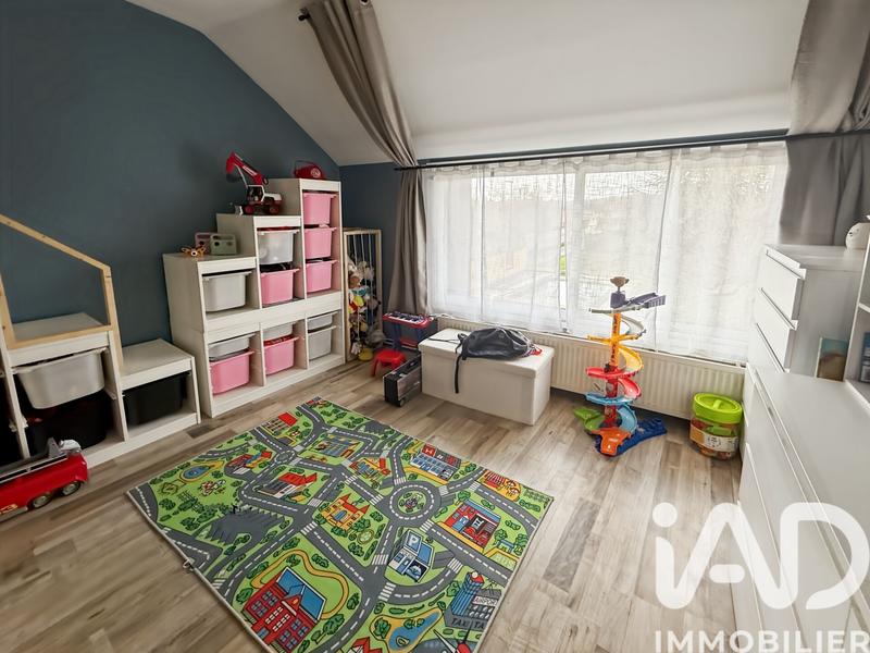 Maison - 216 m² - 7 pièces