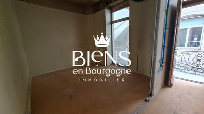 Appartement - 90 m² - 3 pièces