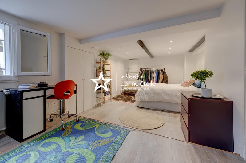 Maison - 185 m² - 6 pièces