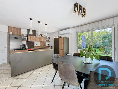 Villa - 130 m² - 5 pièces