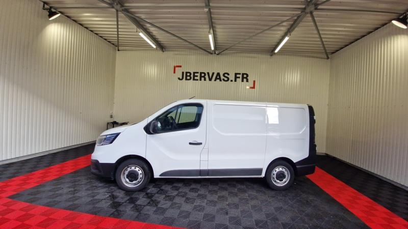 Renault Trafic l1h1 2800 kg blue dci 130 grand confort