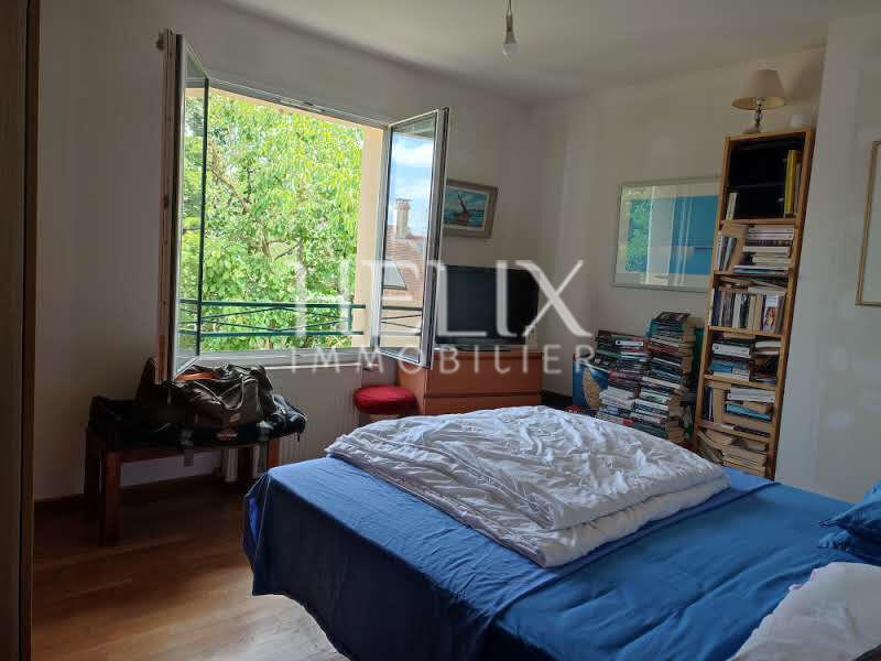 Maison - 128 m² - 7 pièces