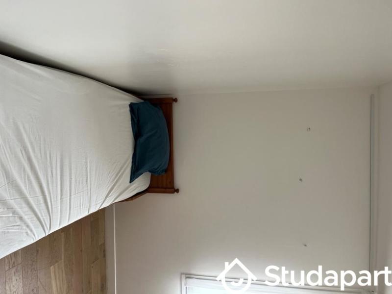 Chambre - 13 m² - 1 pièce