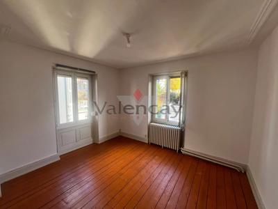 Appartement - 79 m² - 4 pièces