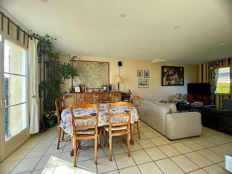 Maison - 104 m² - 5 pièces