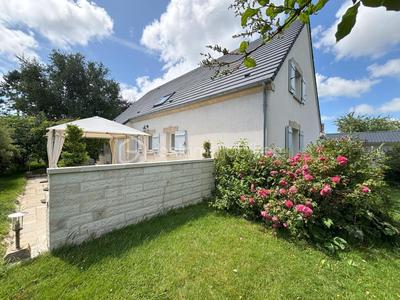 Maison traditionnelle - 200 m² - 6 pièces