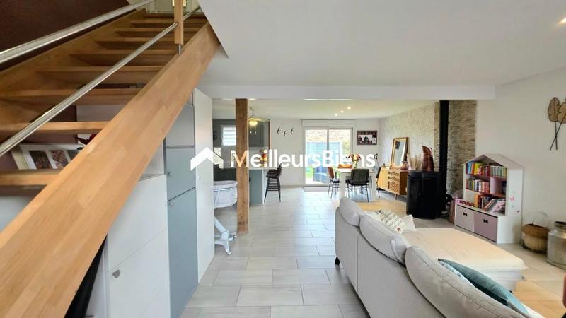 Maison - 96 m² - 4 pièces