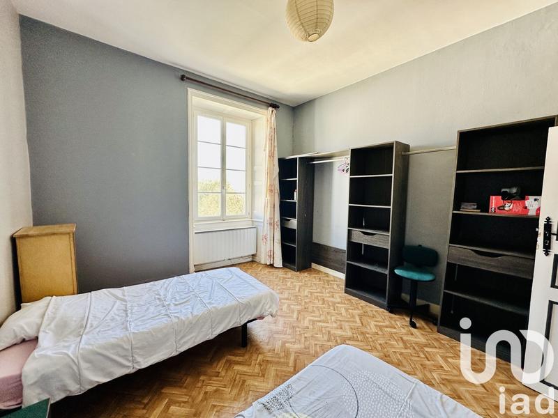 Maison - 262 m² - 7 pièces