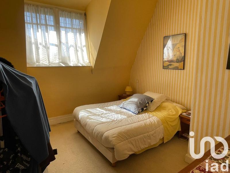 Maison - 200 m² - 7 pièces