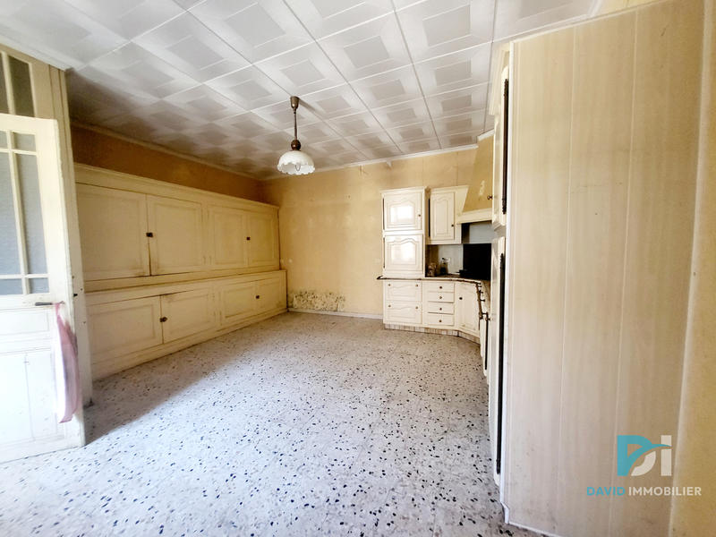 Maison - 385 m² - 11 pièces