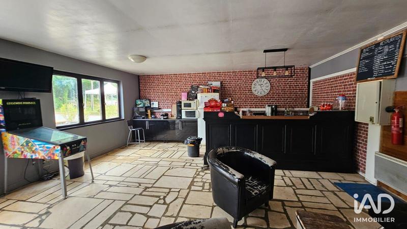 Local commercial - 8 310 m²