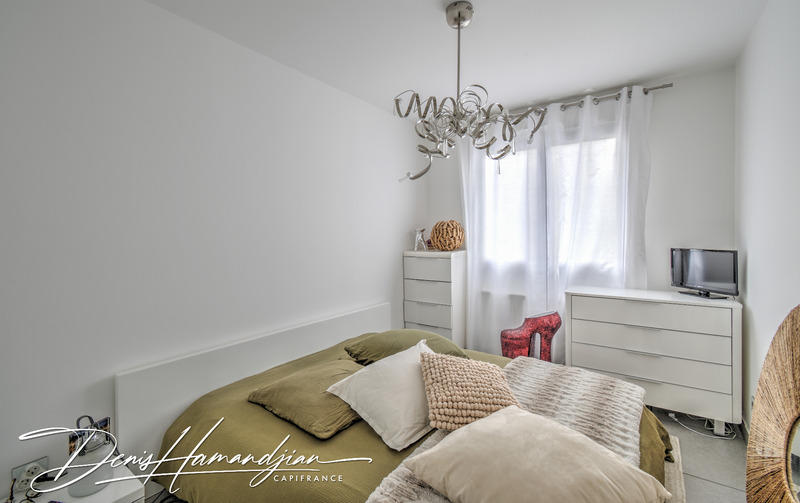 Appartement - 100 m² - 4 pièces